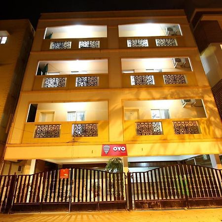 Oyo9959瓦尔城红宝石酒店 班加罗尔 外观 照片